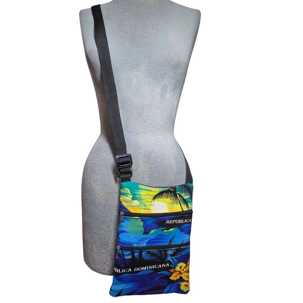 Dominican Republic Tropical Print Cross Body Purse